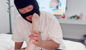 【睹物私拍·女高小茹】小茹闪光肉丝调-97LZTD-834541455