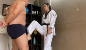 『超S·联盟』跆拳女教练的恶趣味-97LZTD-83454157174516167