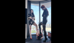 贺岁档：高贵Yuki主人镭射红色高跟，携手黑丝漆皮裙COCO超高跟 -97LZTD-834541571745161828