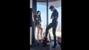 贺岁档：高贵Yuki主人镭射红色高跟，携手黑丝漆皮裙COCO超高跟 -97LZTD-834541571745161828