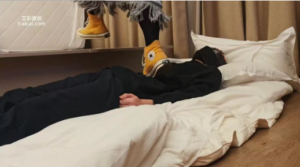 温柔式的黑丝踩踏-97LZTD-8345415717451618502111274