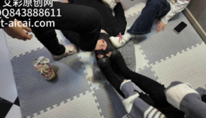 『chnnsct1818』粉丝体验群体汗脚叠加 -97LZTDGXFC-000003132702465