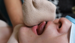 【超级女M】闻运动鞋舔臭袜-97LZTDGXFC-000003132702538