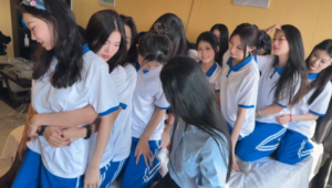 《推荐》『超S·联盟』美女师生集团调教-97LZTDGXFC-000003132702759