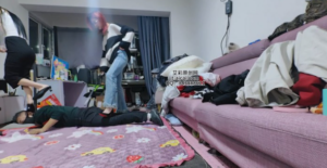 早期视频 双人欢乐式踩踏真实 【 非高清慎选】 上 YC-260408-97LZTDGXFC-000003132702824