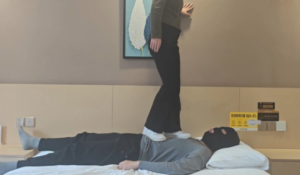 素人小雨踩头踩裆-97LZTDGXFC-000003132702855