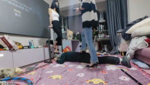 早期视频 双人欢乐式踩踏真实 【 非高清慎选】中-97LZTDGXFC-000003132702857