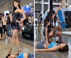 【段子先生】 车展合影-女女版 YC-260417-3-97LZTDGXFC-000003132703067