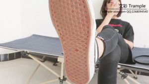 00后女主左手开工打耳光骑跨贱狗！-97L2ZTD-816855