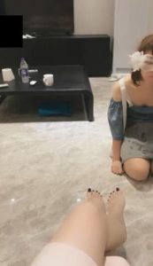 口水+超美玉足调教-口水给你喝-骑马-钻裆1小时完整版