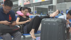 [子林4K视频]脚趾超长的纤细玉足突然把足底完整伸在你的面前，沸腾吧[1000]