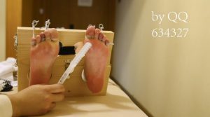 最新又辰挠脚