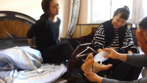 校园最新TK女主很漂亮脚也很白很嫩