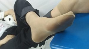 脚型非常棒的大二女生慧慧短肉丝足秀