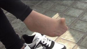 农村妹子的脚丫竟然也如此有诱惑力