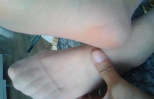 随意玩弄单位同事的原味丝足